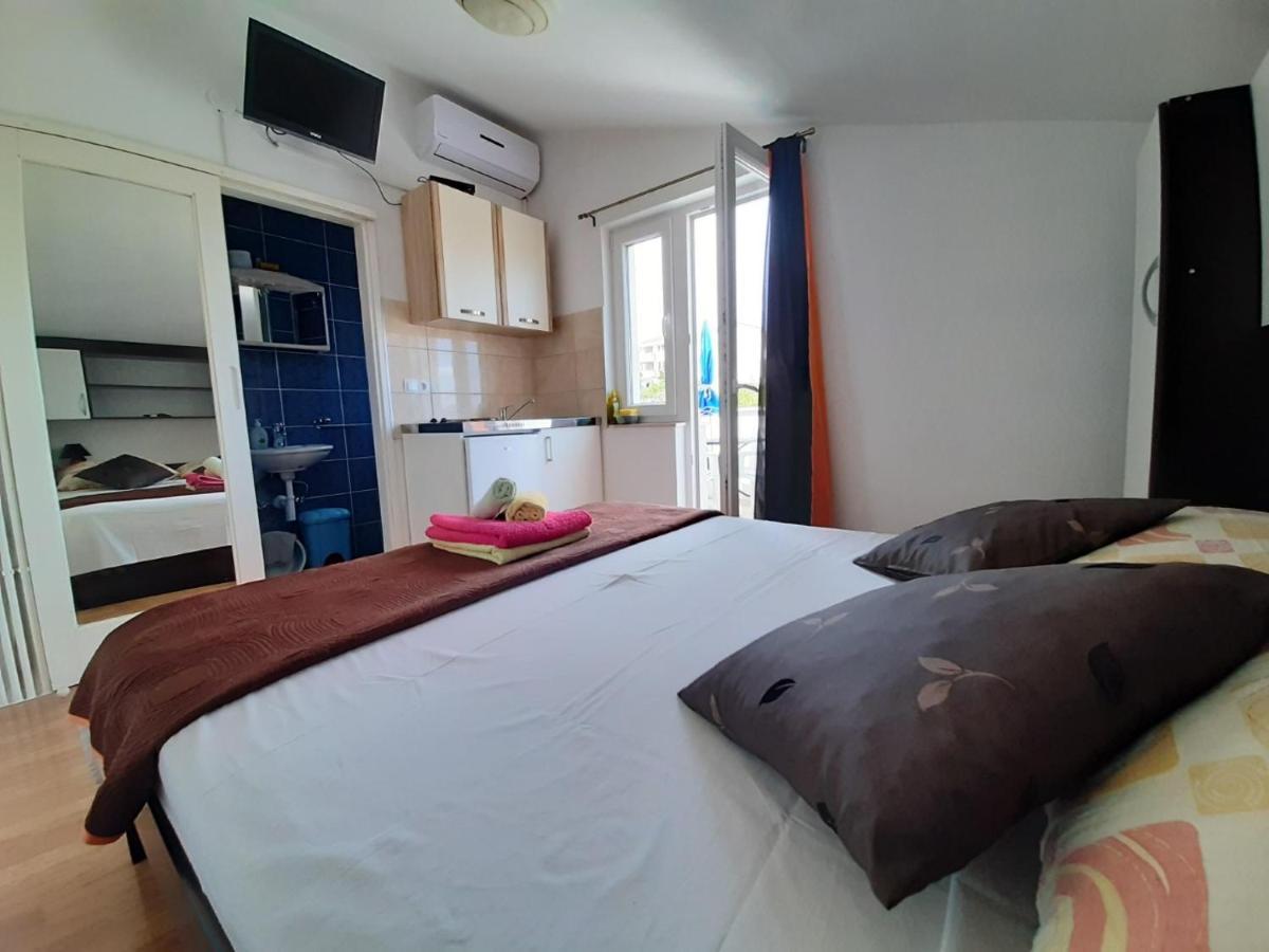 Apartments & Rooms Milena Vodice Zewnętrze zdjęcie