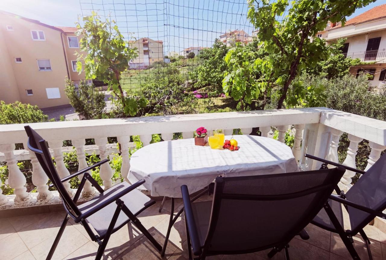 Apartments & Rooms Milena Vodice Zewnętrze zdjęcie