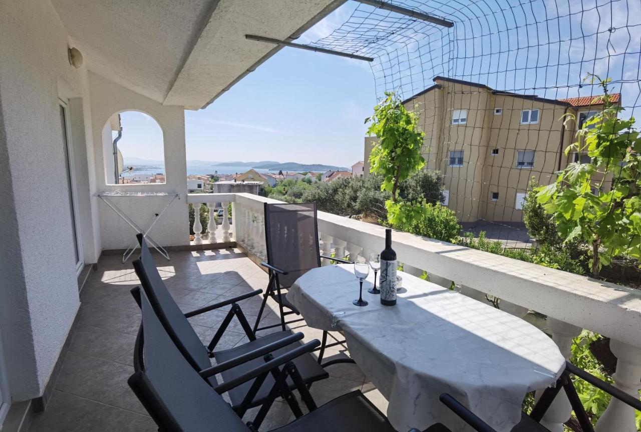 Apartments & Rooms Milena Vodice Zewnętrze zdjęcie