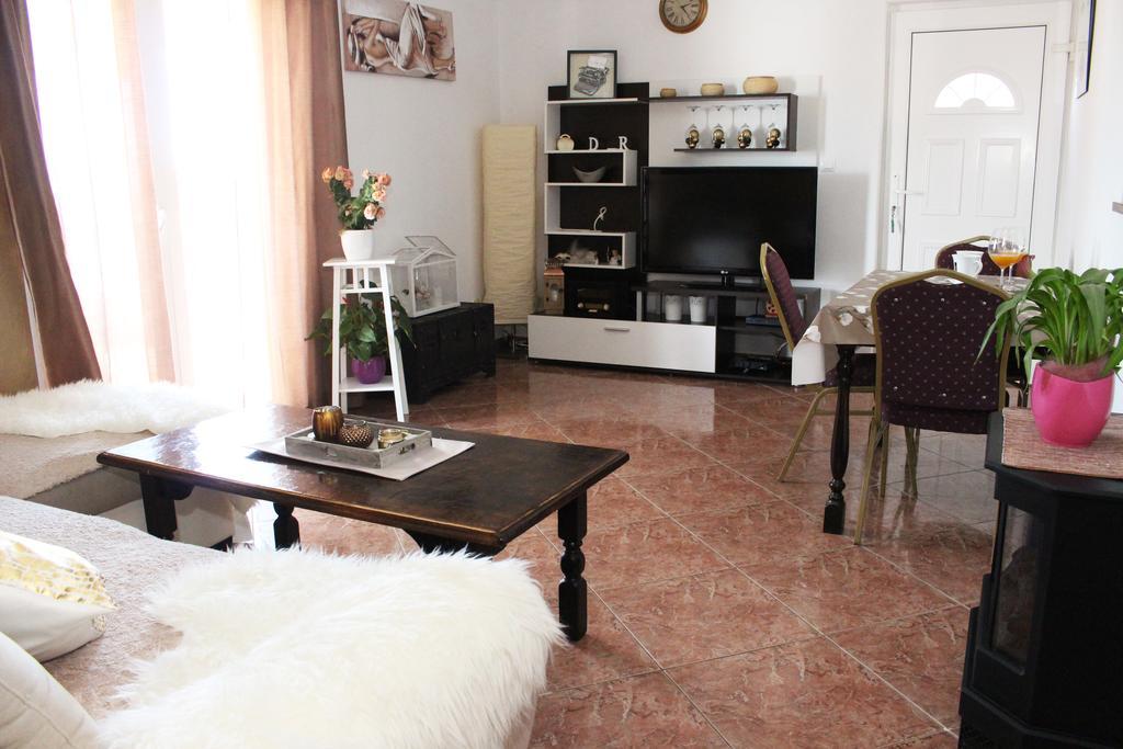 Apartments & Rooms Milena Vodice Zewnętrze zdjęcie