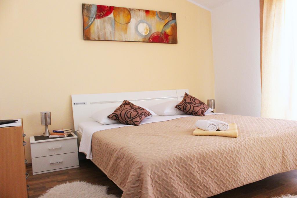 Apartments & Rooms Milena Vodice Zewnętrze zdjęcie