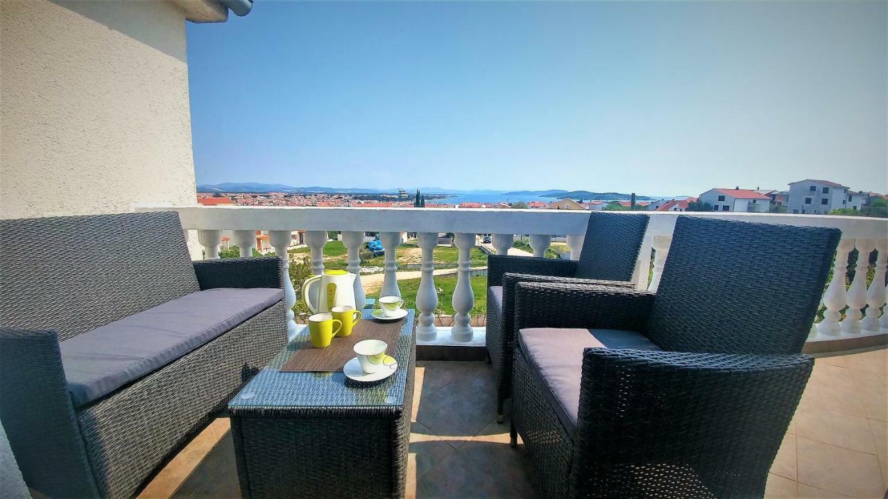 Apartments & Rooms Milena Vodice Zewnętrze zdjęcie