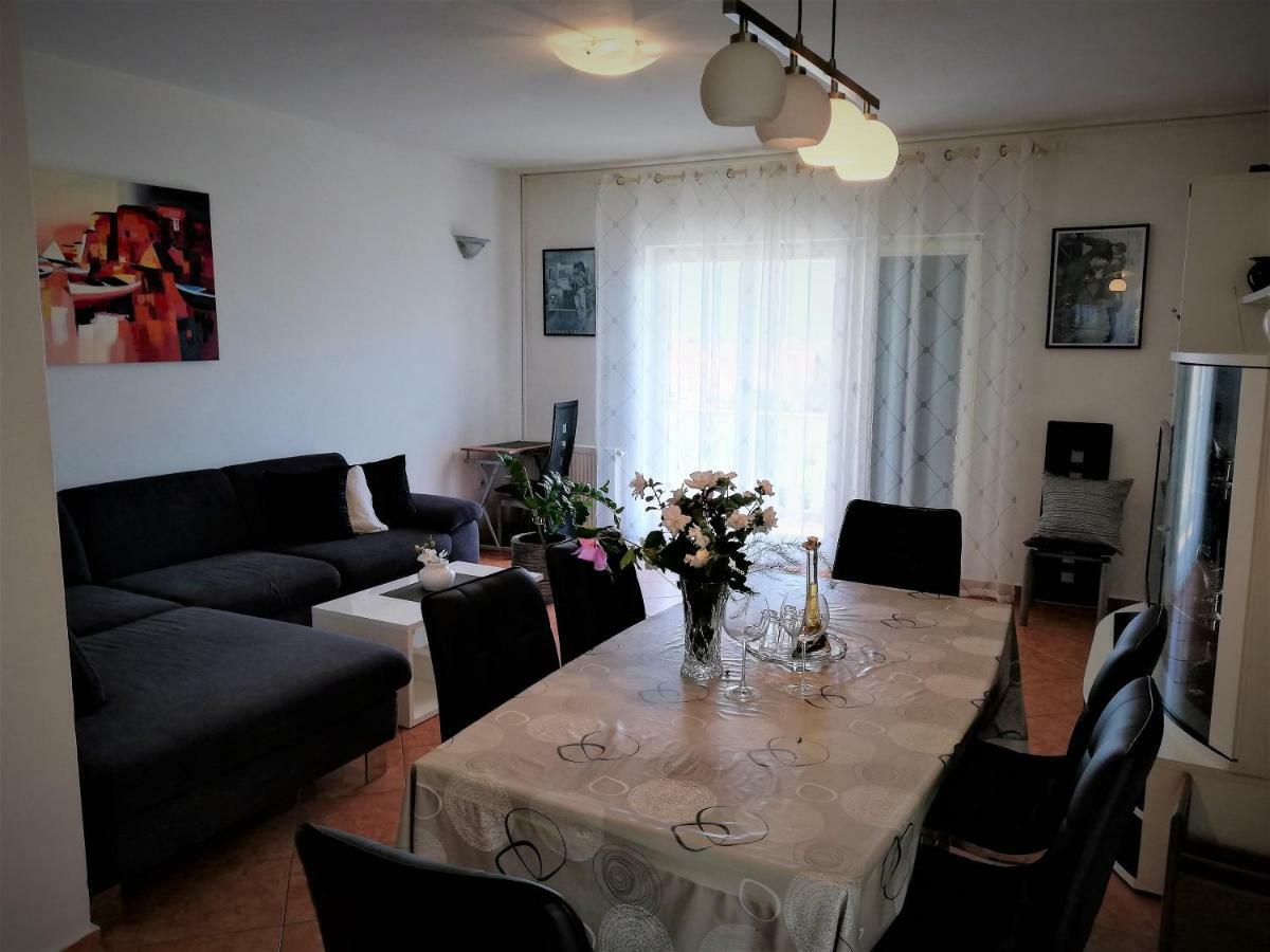Apartments & Rooms Milena Vodice Zewnętrze zdjęcie